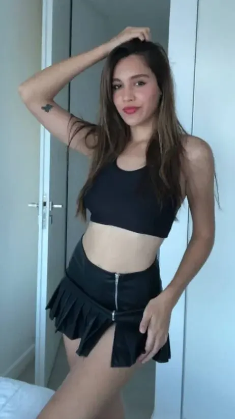 Clara Blanc @clarablanc  OnlyFans Leaks & Sneak Peeks